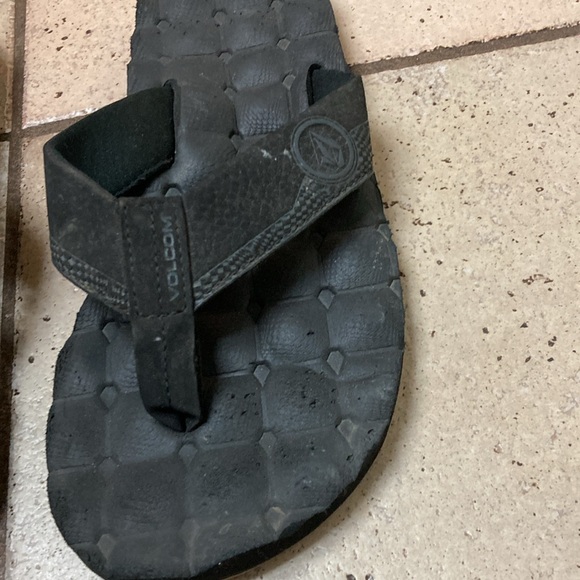 Volcom flip flops, size 6 - Picture 6 of 6